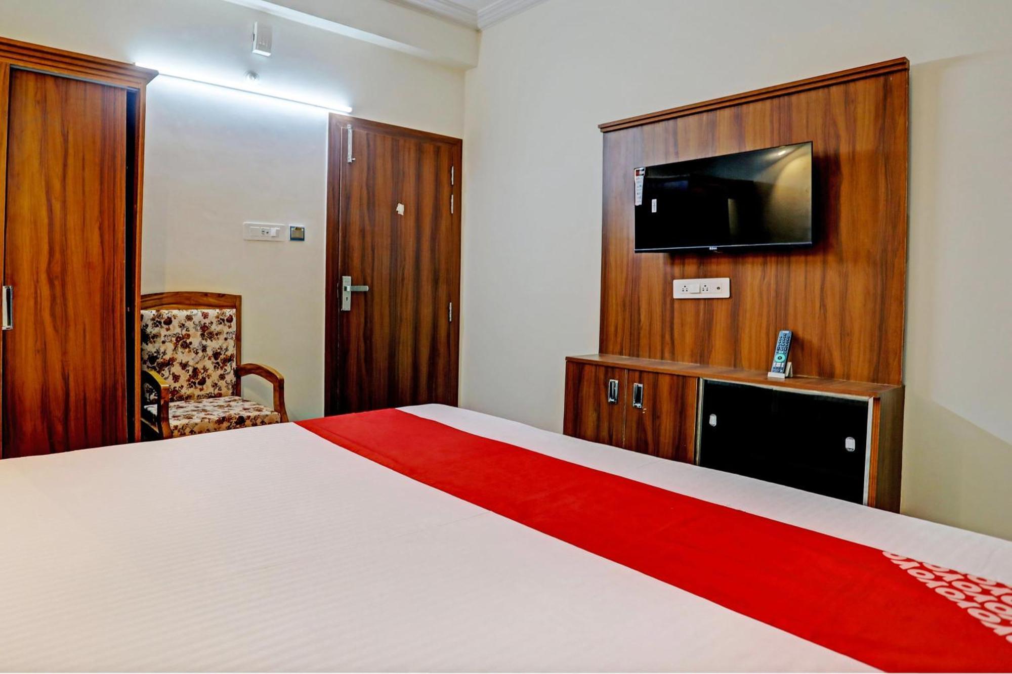 Hotel O Al Diwan Banquet And Suites Kanpur Dış mekan fotoğraf
